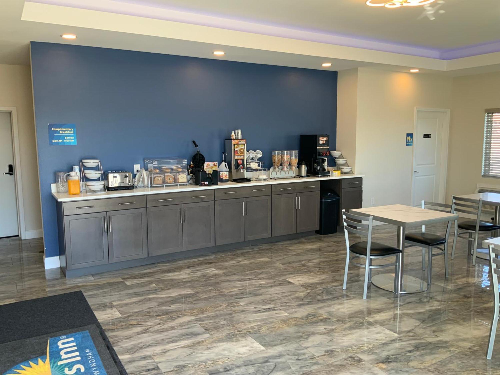 Days Inn By Wyndham Troy Il Luaran gambar
